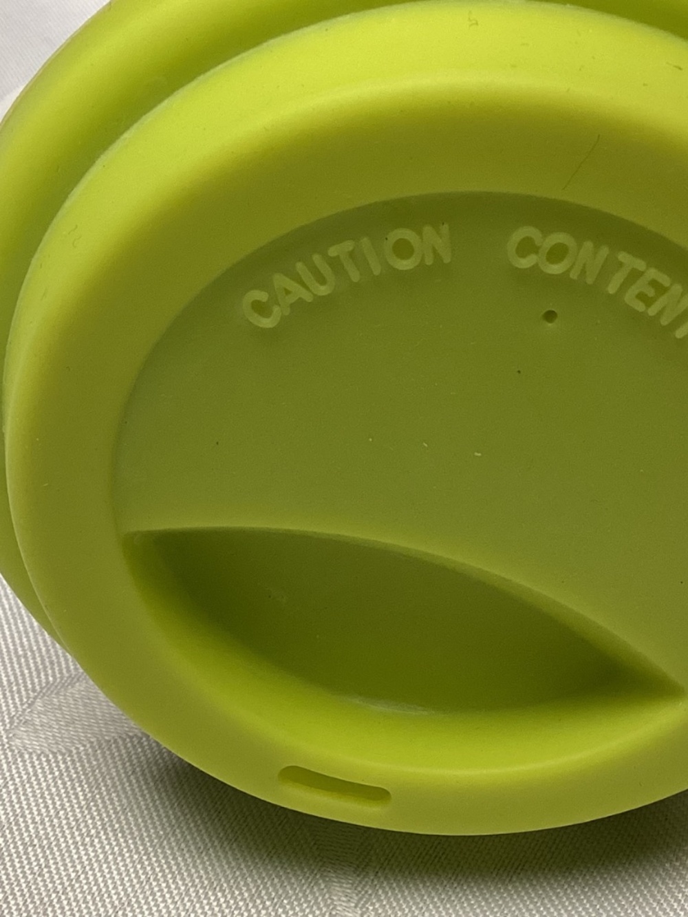 Mackenzie-Childs COURTLEY   CHECK Ceramic Travel Mug with Silicone Lid - Picture 5 of 8